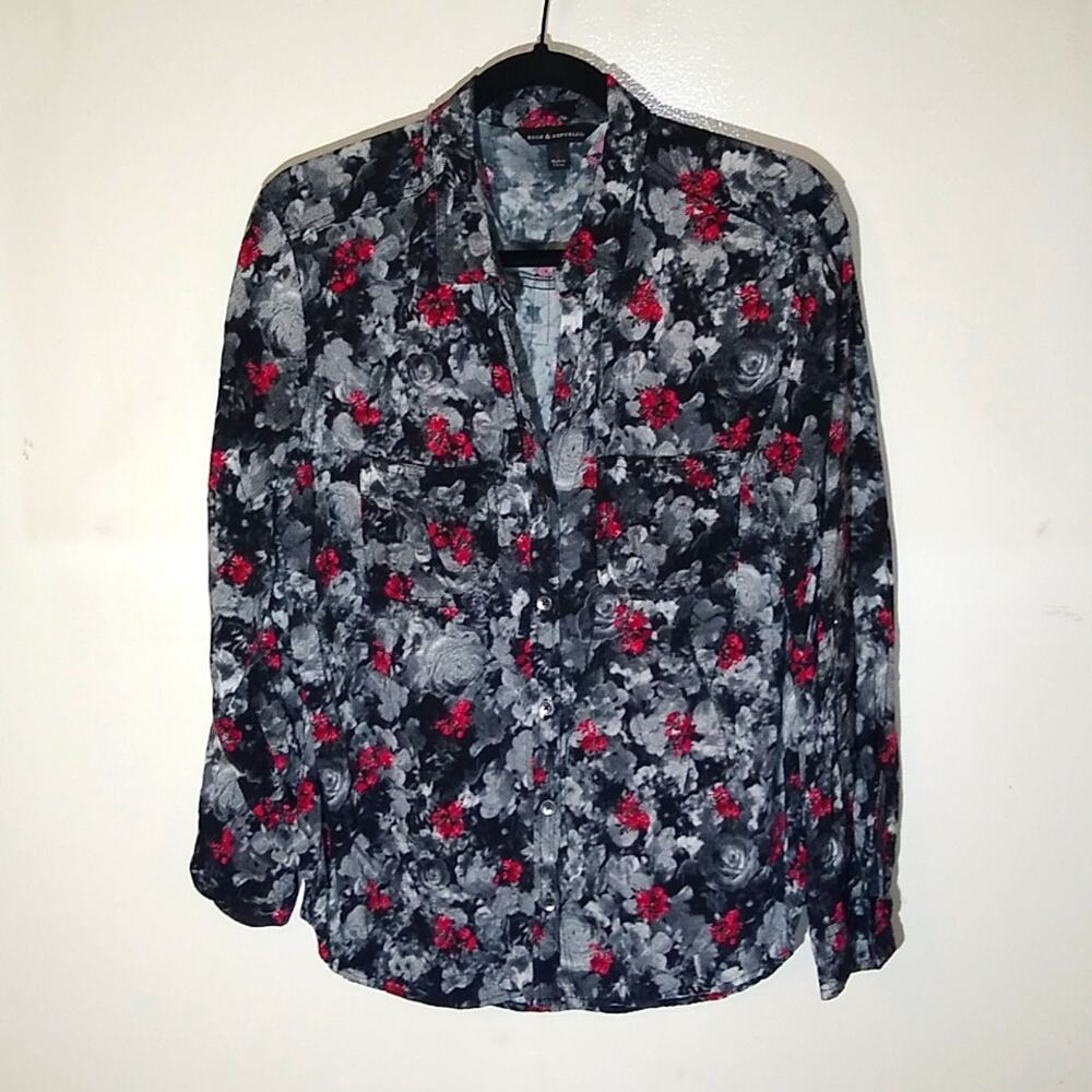 Rock and Republic Women's Size Large long sleeve shirt Gothic - Picture 1 of 8